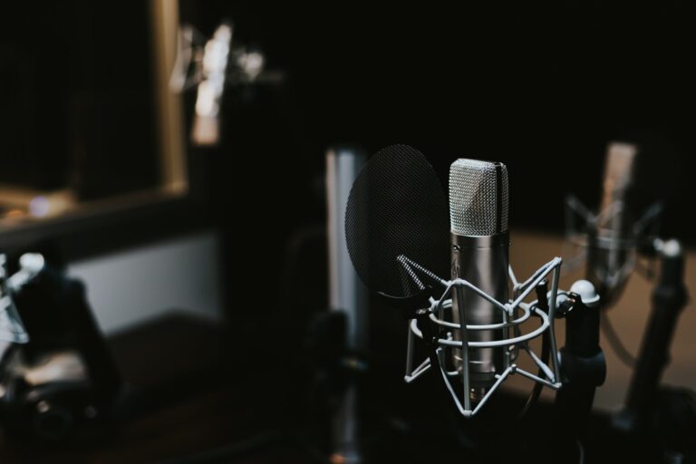 Behind the Mic: The Secrets to Success in Audio Sales